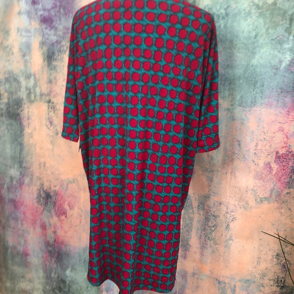 New ๐ LuLaRoe IRMA TOP - KNIT โHIGH-LOWโ TUNIC - Picture 2 of 8
